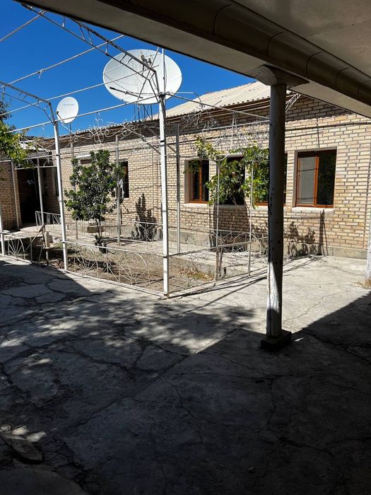 8 sotixli markazdan xovli