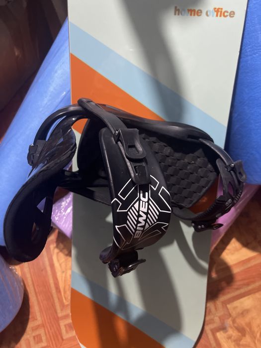 Сноуборд Robla с креплениями biwec