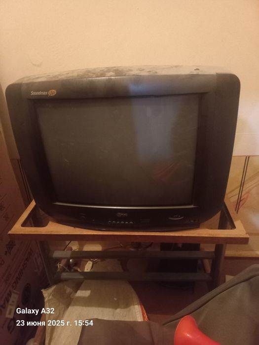 Телевизор 2 штук