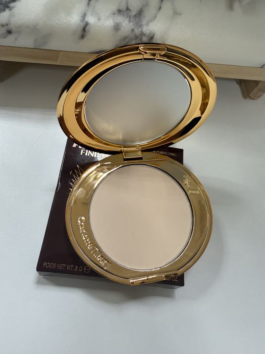 Charlotte Tilbury пудра