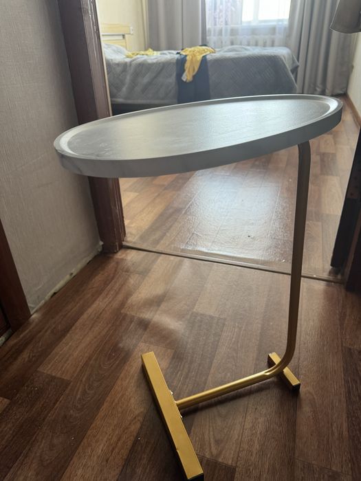 Столик за 5000 тг