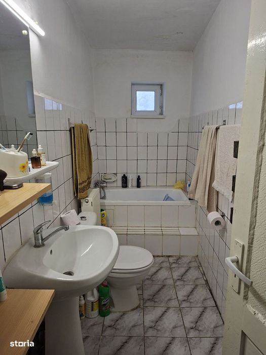 Coiciu- casa 5 camere+garaj, centrala pe gaz,