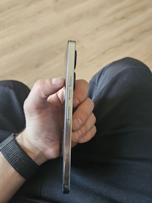 Продам телефон tecno camon 20 pro