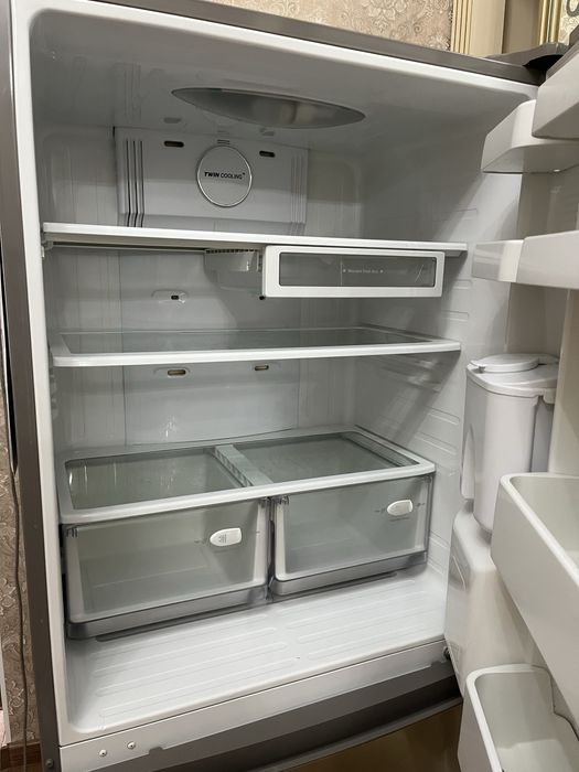 Продам холодильник Samsung
