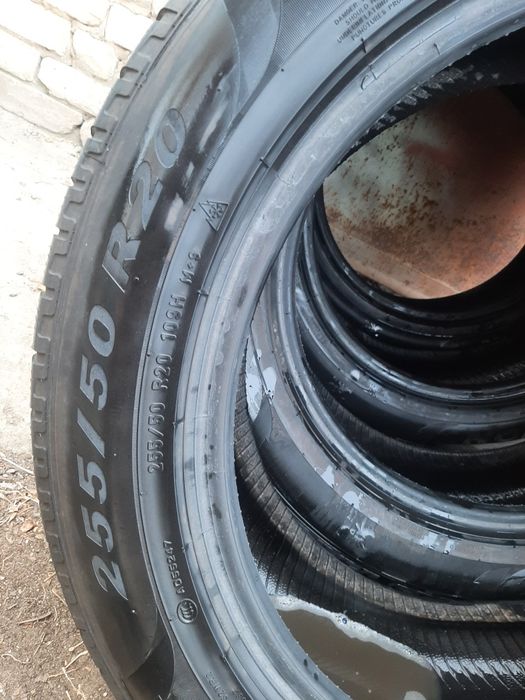 Продам шины 255/50/20 пирелли