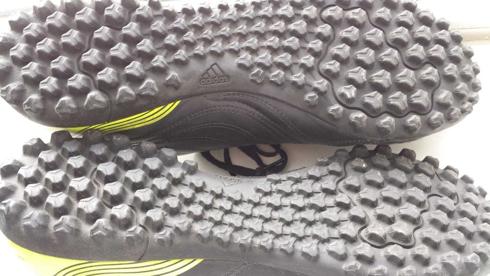 Футбольные бутсы ADIDAS р 44