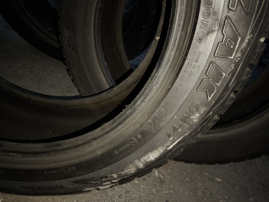 Продам колеса Bridgestone 
Прило
Шины
