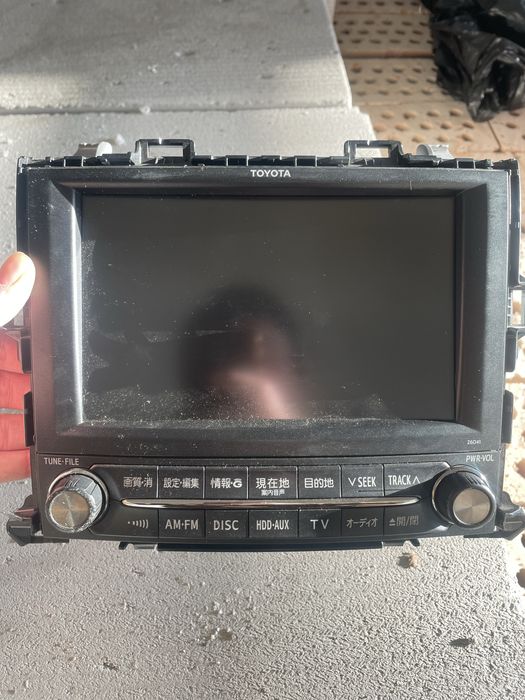 Продам магнитол от альфарда в хорошем состоянии !!!