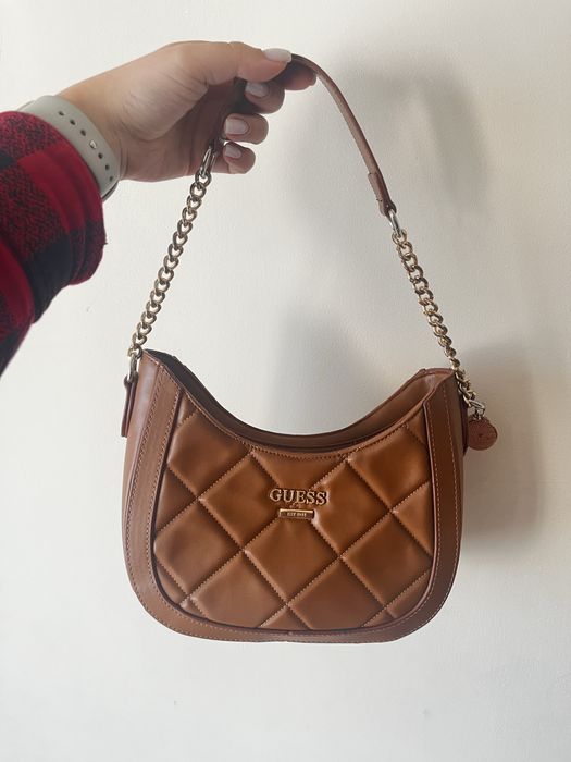 Дамска чанта guess abey