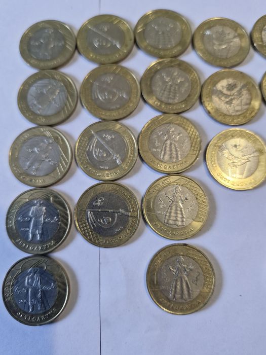 Монеты номиналом 100тг !!