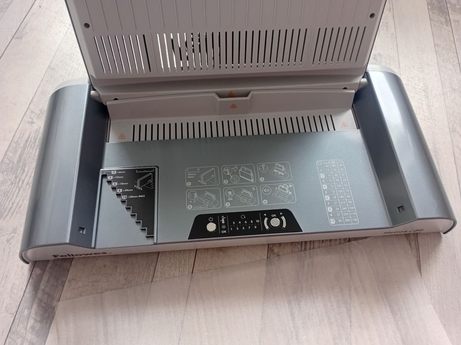 Aparat de laminare nou