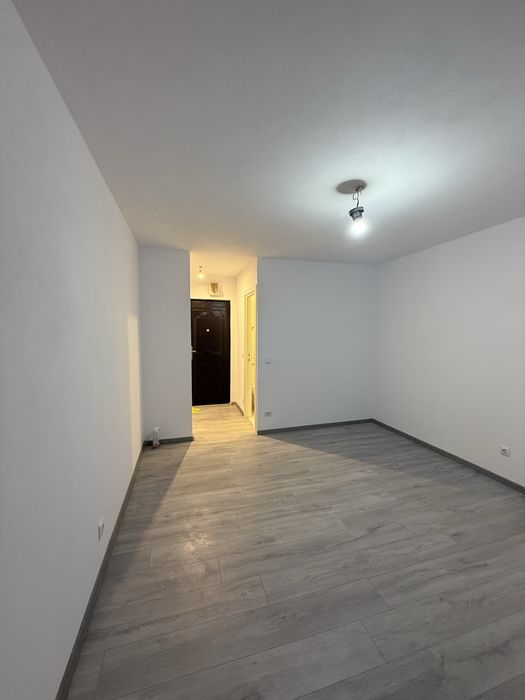 Garsoniera de vanzare