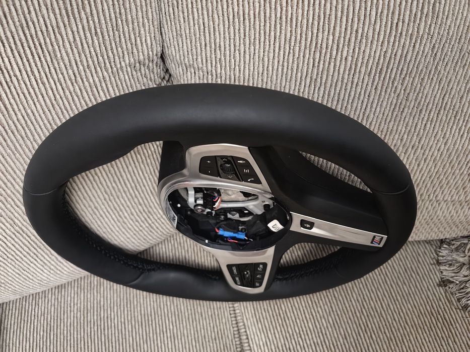 Volan OEM Bmw G30/31 LCI M pack.