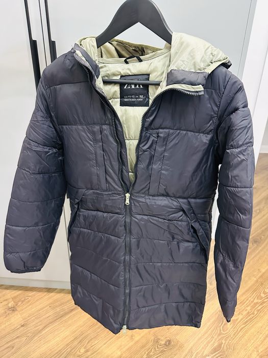 Продам куртки на мальчика!