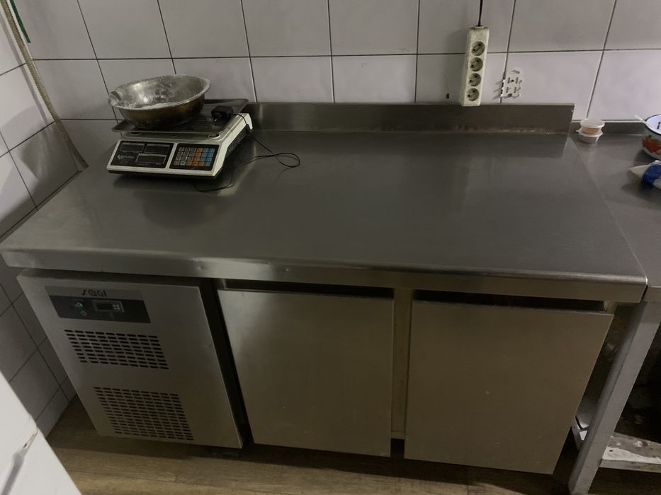 Пицца печь холодильник моразильник печь