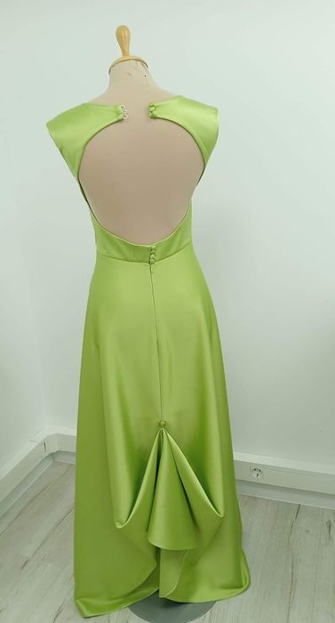Vând rochii elegante damă