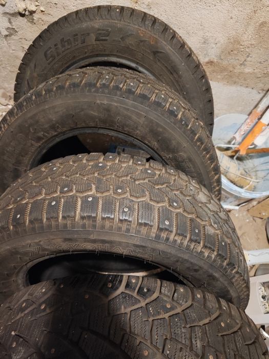 Продам резину на 15