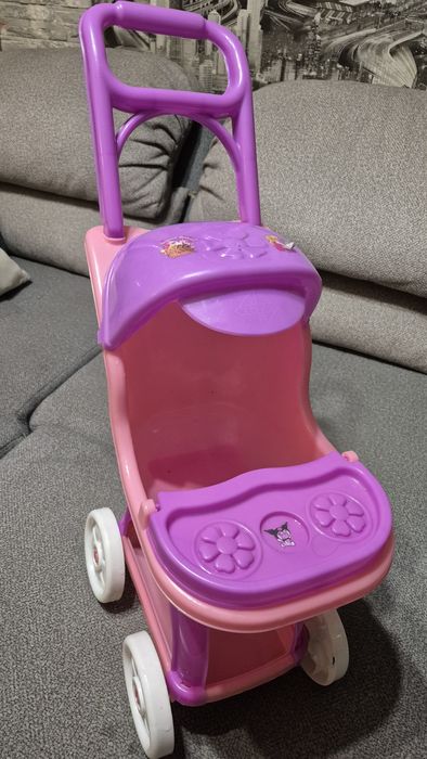 Игрушечная коляска