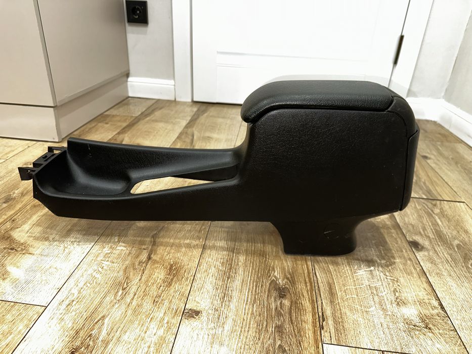 Подлокотник для пассат б3/б4