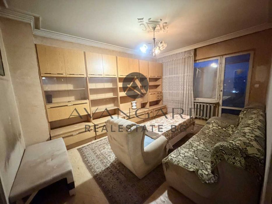 оф.25095 Тристаен апартамент /Бенз. Хаджията Груев