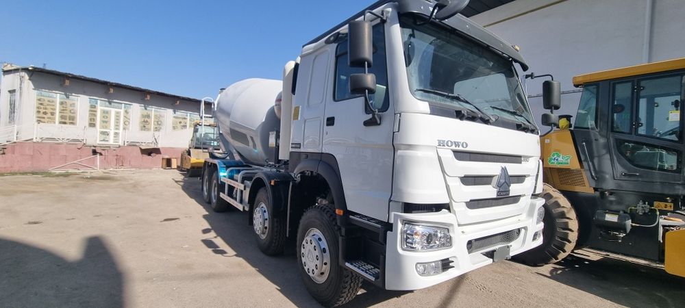 Автобетоносмеситель HOWO SINOTRUK