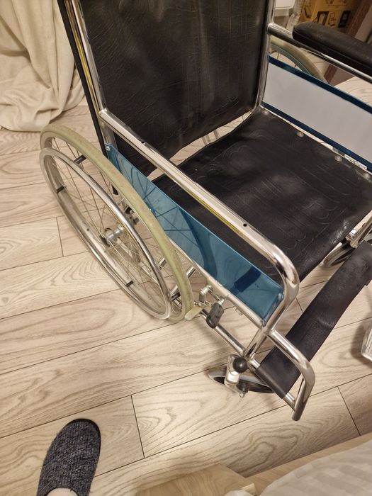 Carut pentru persoane cu handicap de miscare