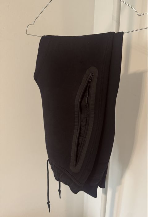 Pantaloni nike tech fleece modelul nou