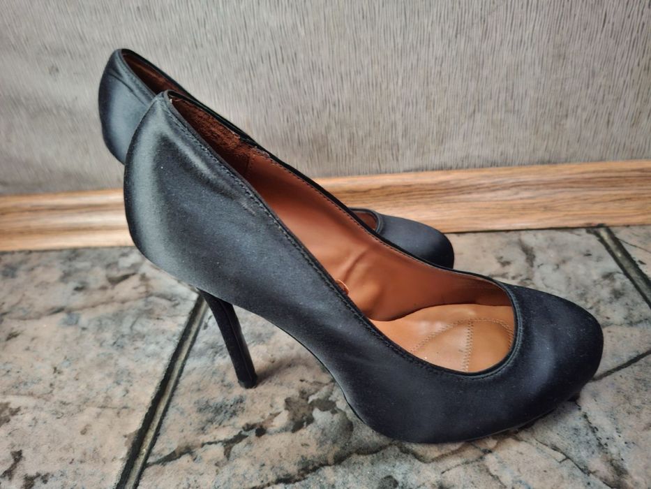 Дамски обувки на ток Zara