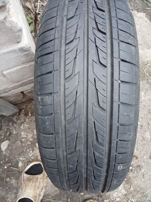 Продам летнюю резину