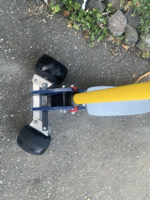 Vând Trotineta Cilo cu 3 Roti (Nokia)