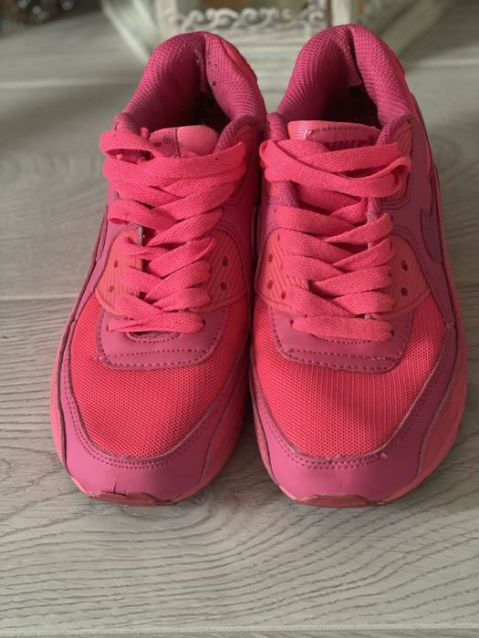 Маратонки циклама Nike