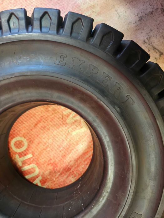 Anvelopa Stivuitor Plina Solid - 6.00-9 - Bergougnan - NOUA !