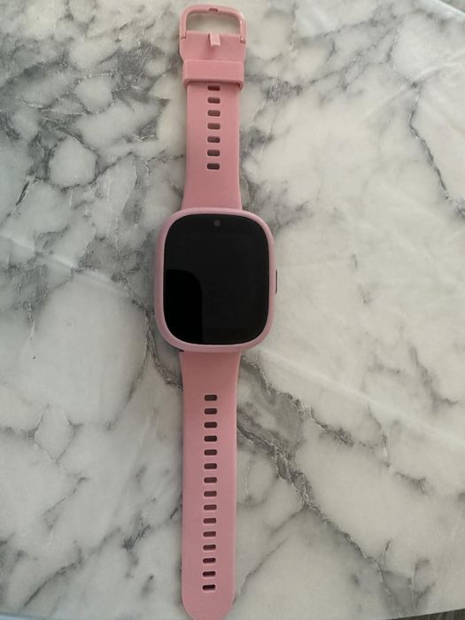 Детски смарт часовник чисто нов