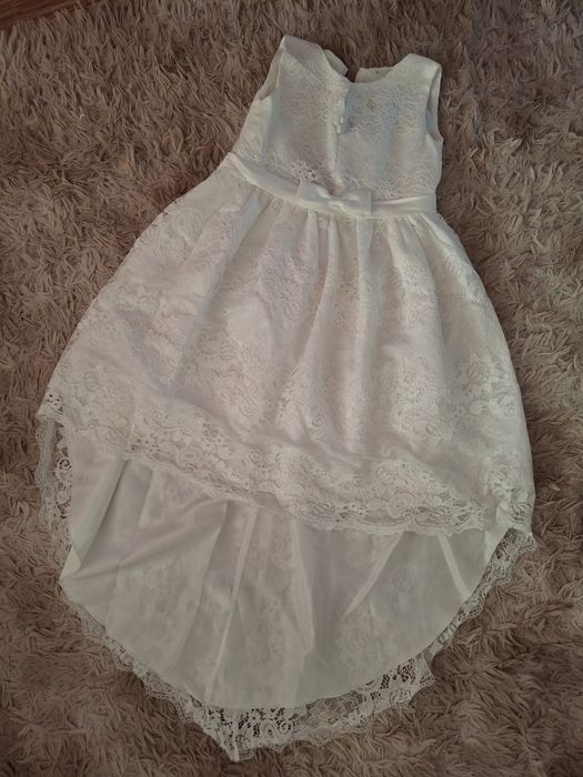 Продам платья разные