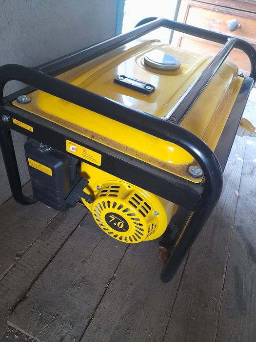 Электростанция бензиновая