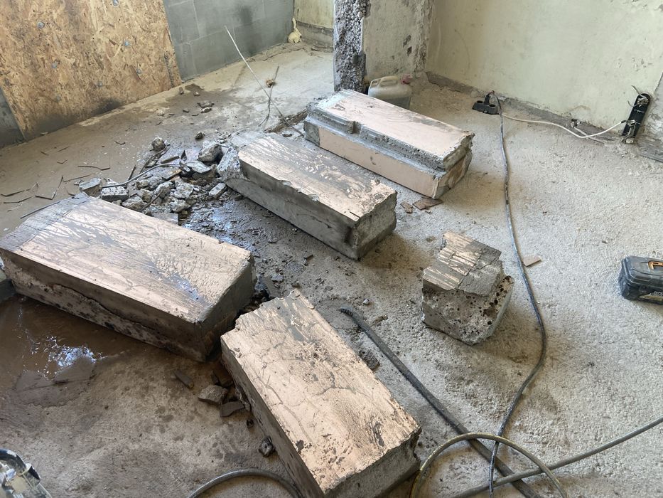 Кърти Чисти  Извозва