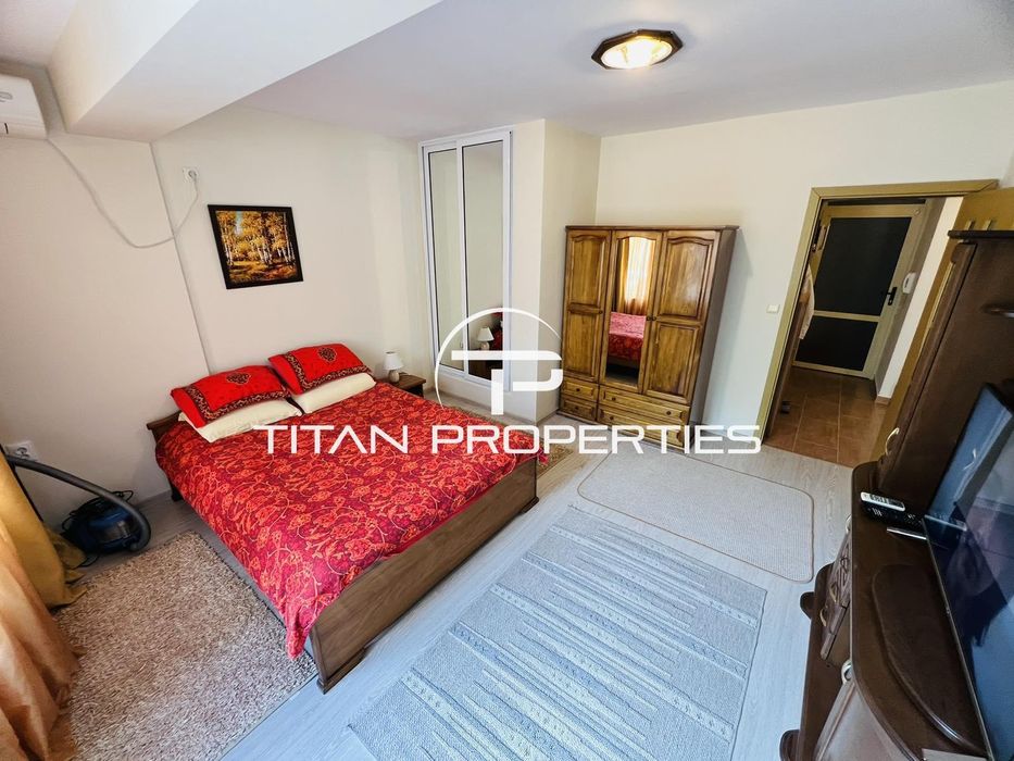 Дава се под наем Двустаен апартамент в Бургас, Център - 70 кв.м за 408 € - Снимка #3