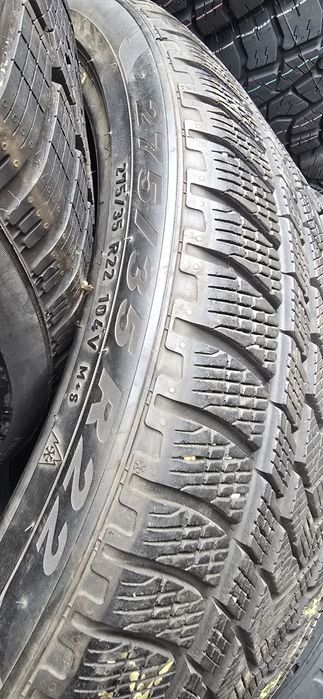 275 35 22 зимни гуми 1+1 бр Pirelli