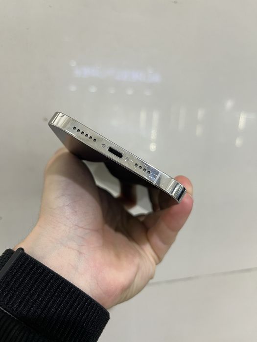 Продам Iphone 13 pro max