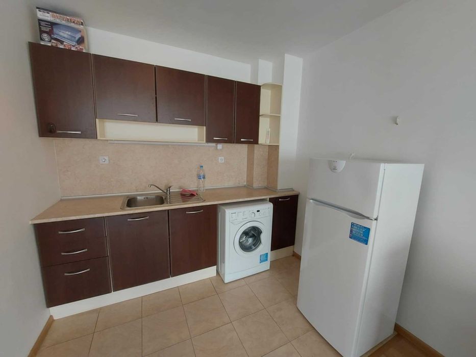Продава се Двустаен апартамент в Пловдив, Южен - 73 кв.м за 1261 €/кв.м - Снимка #4
