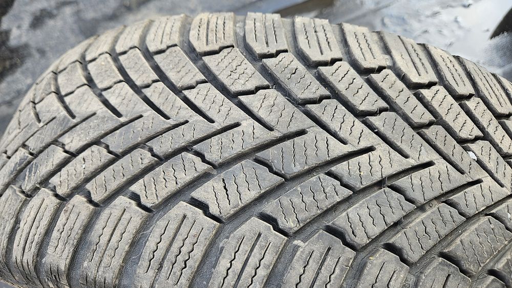 2бр Гуми 205 55 16 континентал