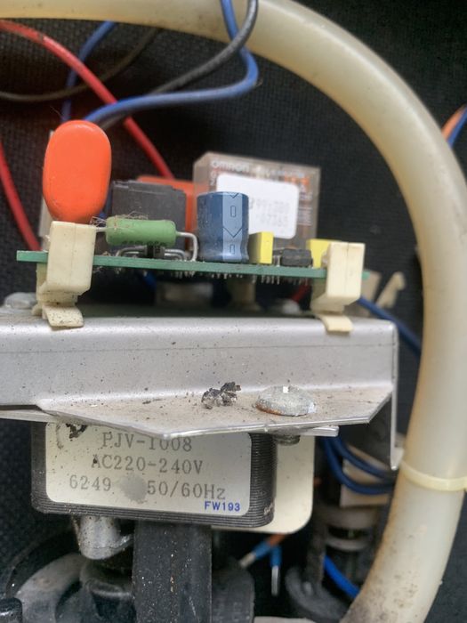 Pompa condens ventiloconvector