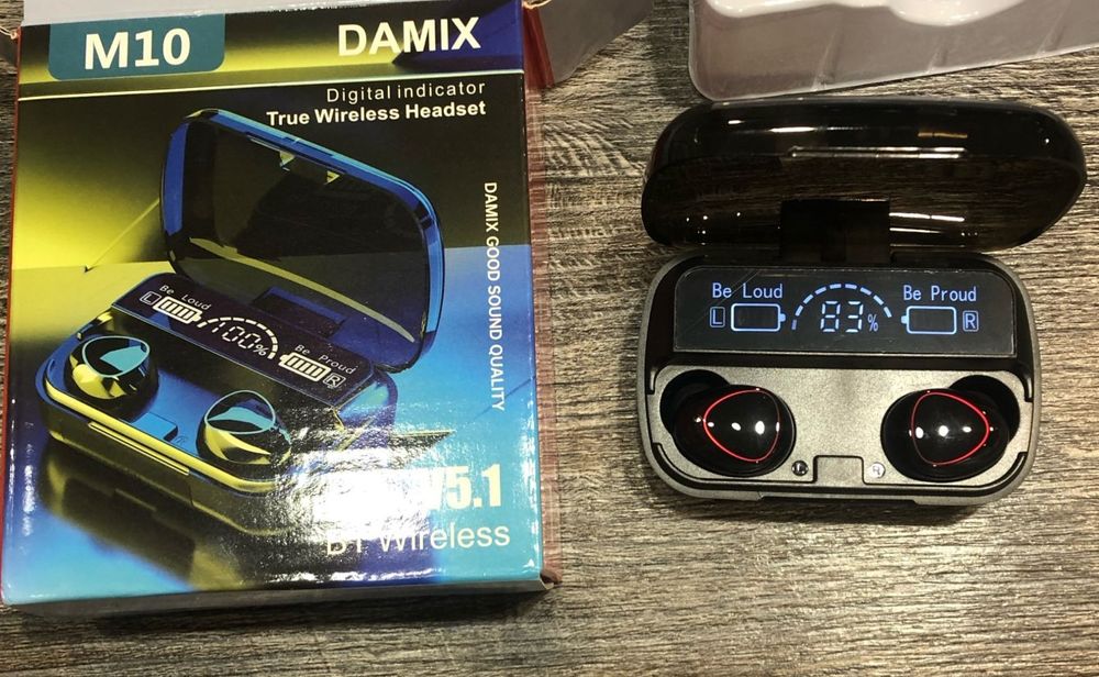 Bluetooth Безжични smart-слушалки  М10 със зарядна станция 2000mAh