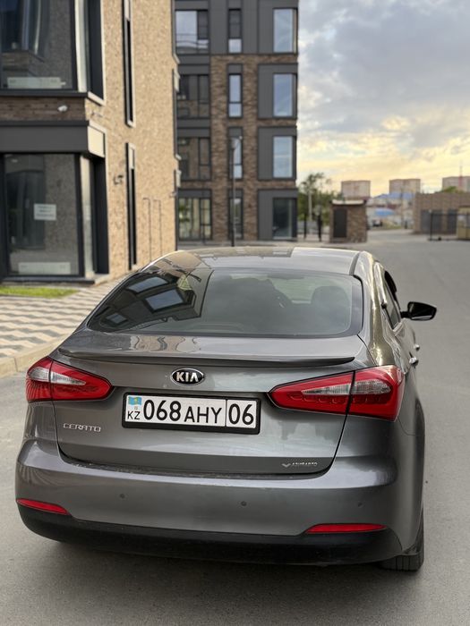 Машины Kia Cerato