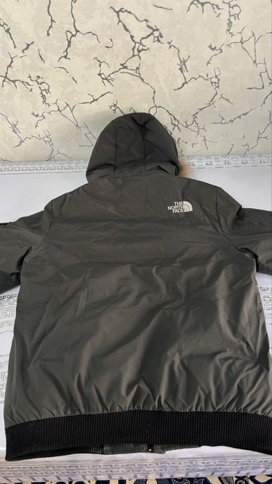 Срочно продам зимню куртку