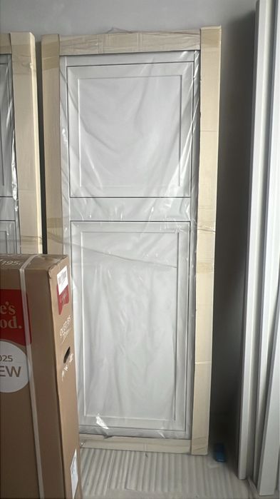 Двери новые ламинат