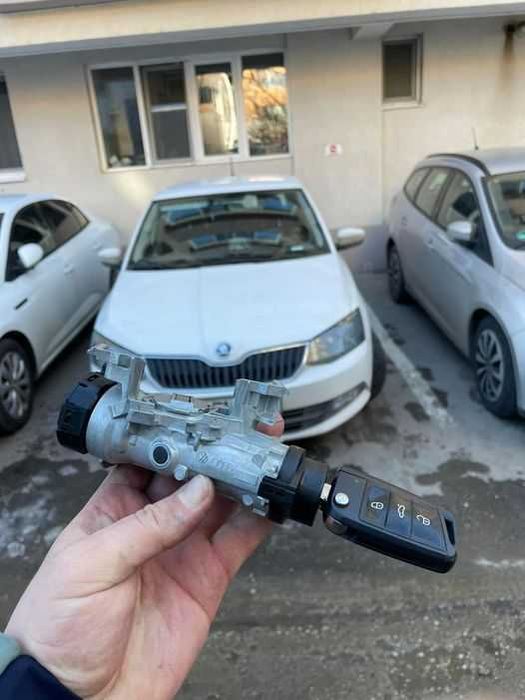 Reparatie contact auto blocat pe loc ieftin si rapid ! golf octavia a3