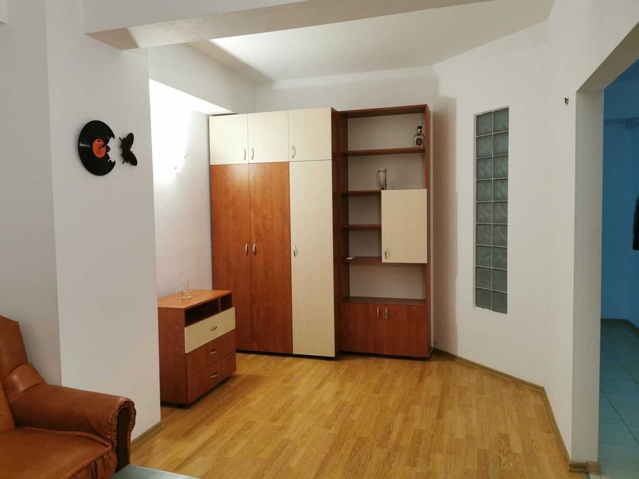Apartament 2 camere de închiriat – zona Nicolina, etaj 1, aprox. 70 mp