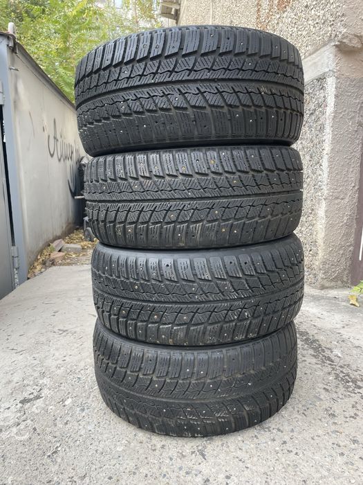 Шины с шипами продаются