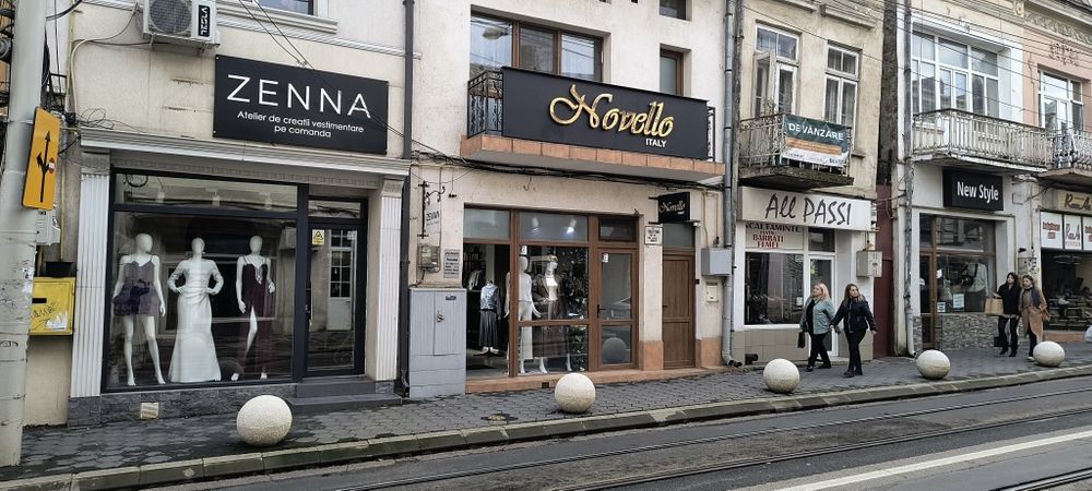 Ultracentral,in Iași ! Închiriez spațiu comercial ideal pentru orice fel de activitate.Suprafata utilă 71,87mp, preț 7.900 Lei/lună.